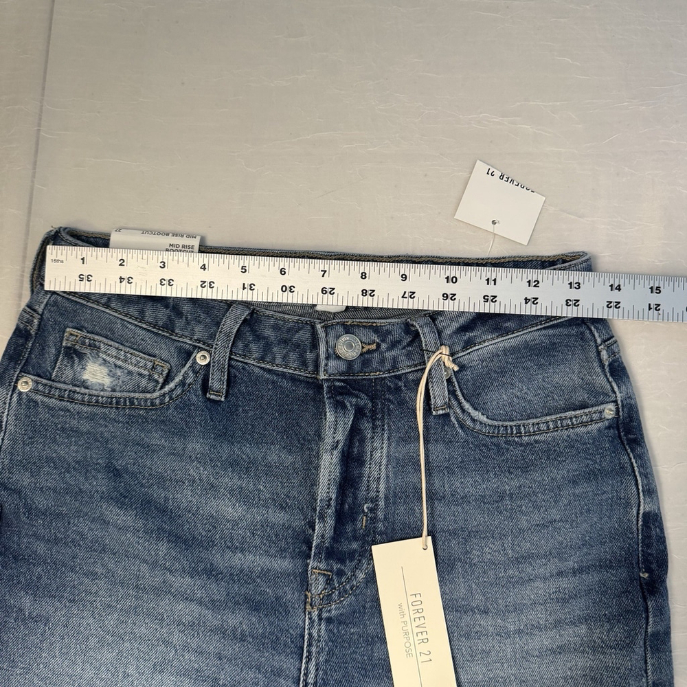 Forever 21 Denim Medium Washed Midrise Slimfit Bootcut Leg Sz 27 Distressed New - Picture 11 of 13